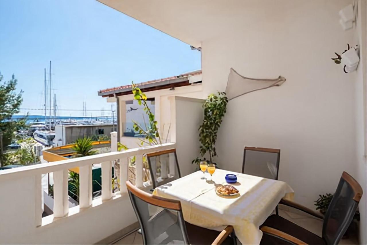 Marinero Apartment Krilo Luaran gambar
